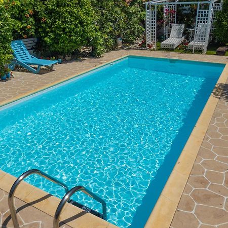Greek Island Style 2 Bedroom Villa With Pool Next To The Sea ラルナカ エクステリア 写真