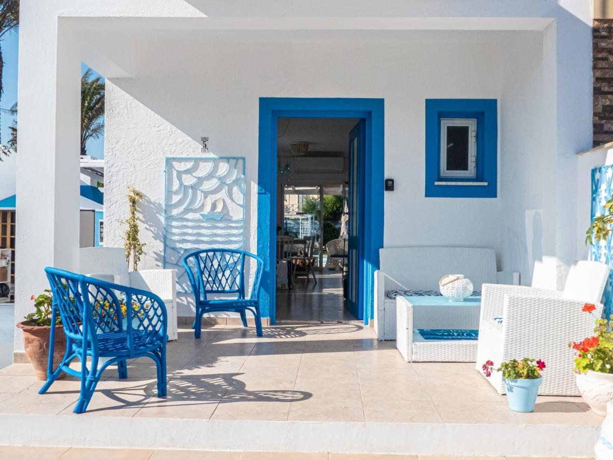Greek Island Style 2 Bedroom Villa With Pool Next To The Sea ラルナカ エクステリア 写真