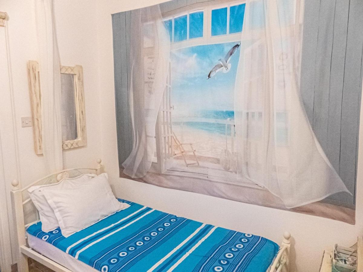 Greek Island Style 2 Bedroom Villa With Pool Next To The Sea ラルナカ エクステリア 写真