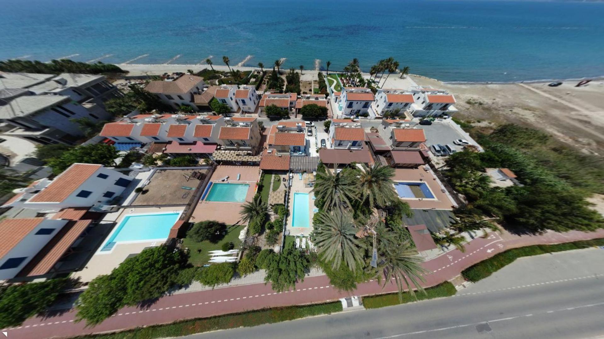 Greek Island Style 2 Bedroom Villa With Pool Next To The Sea ラルナカ エクステリア 写真