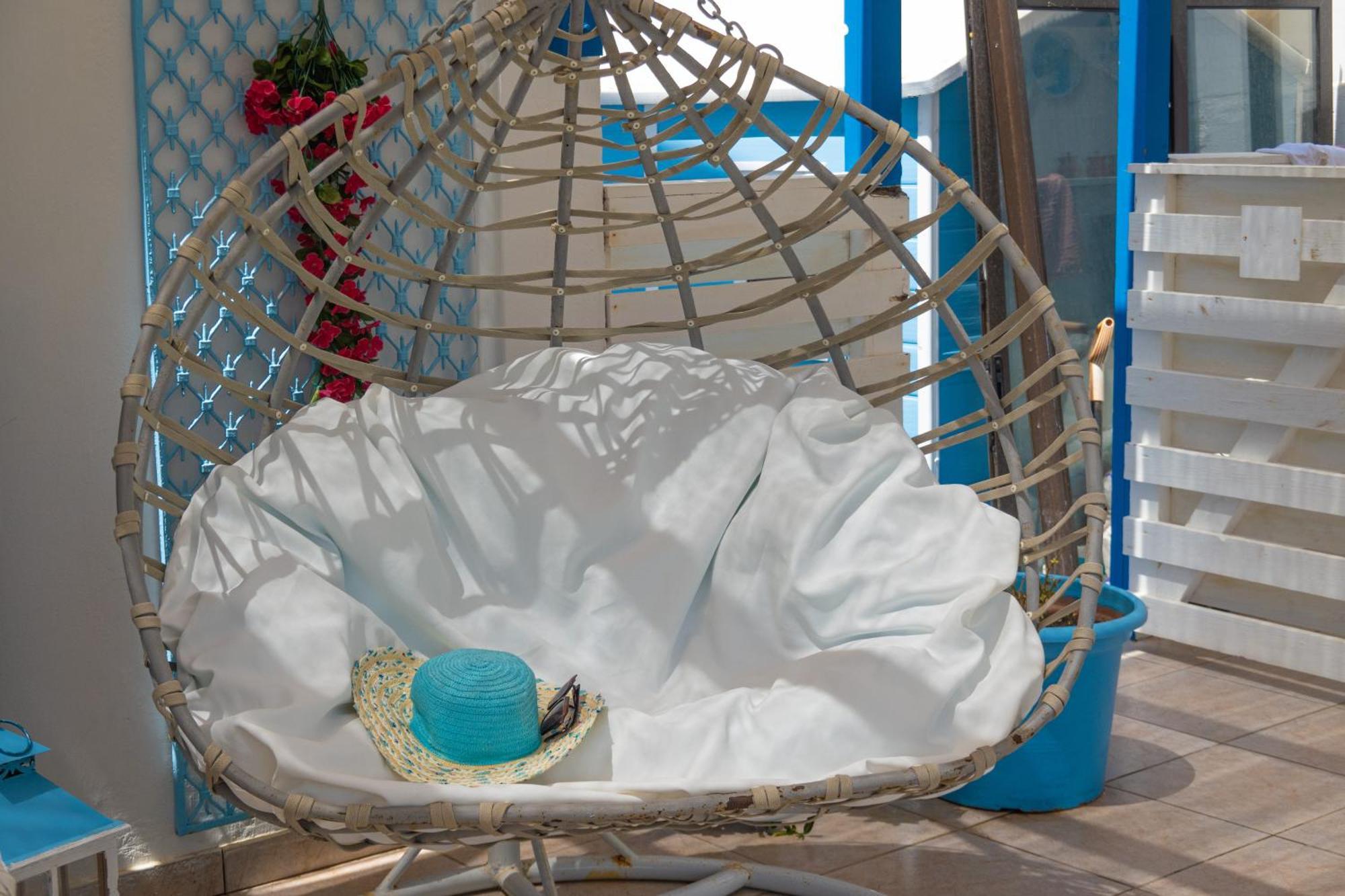 Greek Island Style 2 Bedroom Villa With Pool Next To The Sea ラルナカ エクステリア 写真