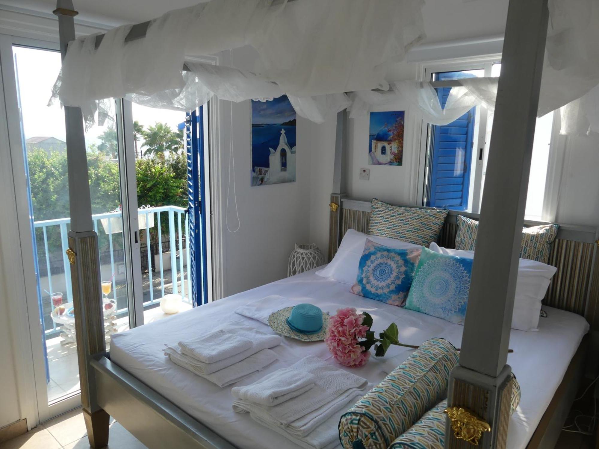 Greek Island Style 2 Bedroom Villa With Pool Next To The Sea ラルナカ エクステリア 写真